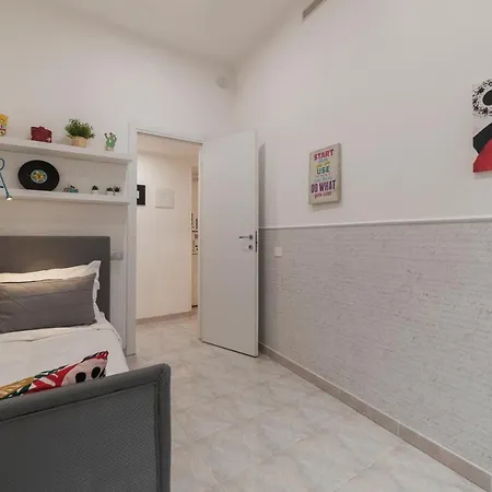 Apartment Piazza Vittorio Rome